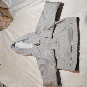 Pogtmm sweater with hoodie size S